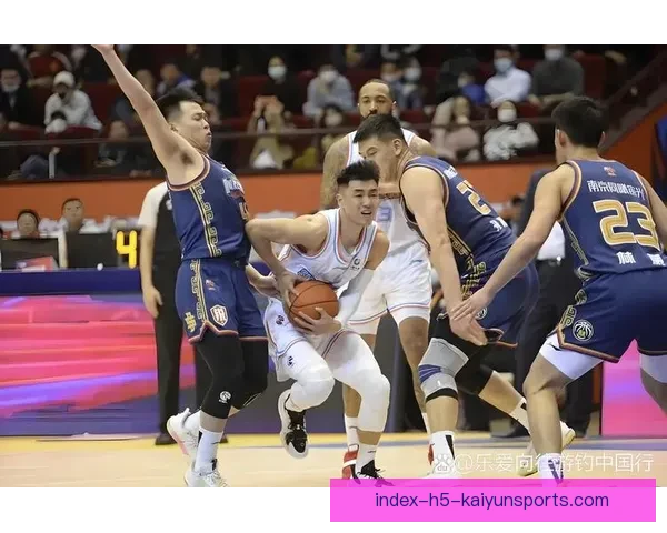 篮球直播盛宴全程直击精彩赛事 纵览全球篮球顶级对决与精彩瞬间